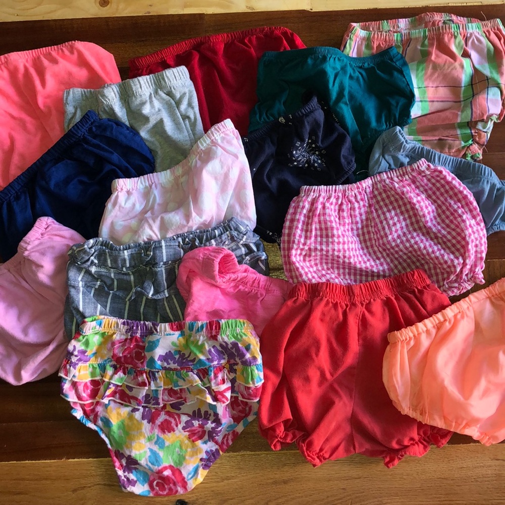 🤩5/$25 Bundle of 20 Girl’s Bloomers